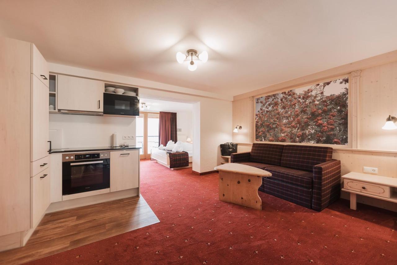 Wellness Aparthotel Panorama Alpin - Ferienwohnungen Jerzens Im Pitztal エクステリア 写真